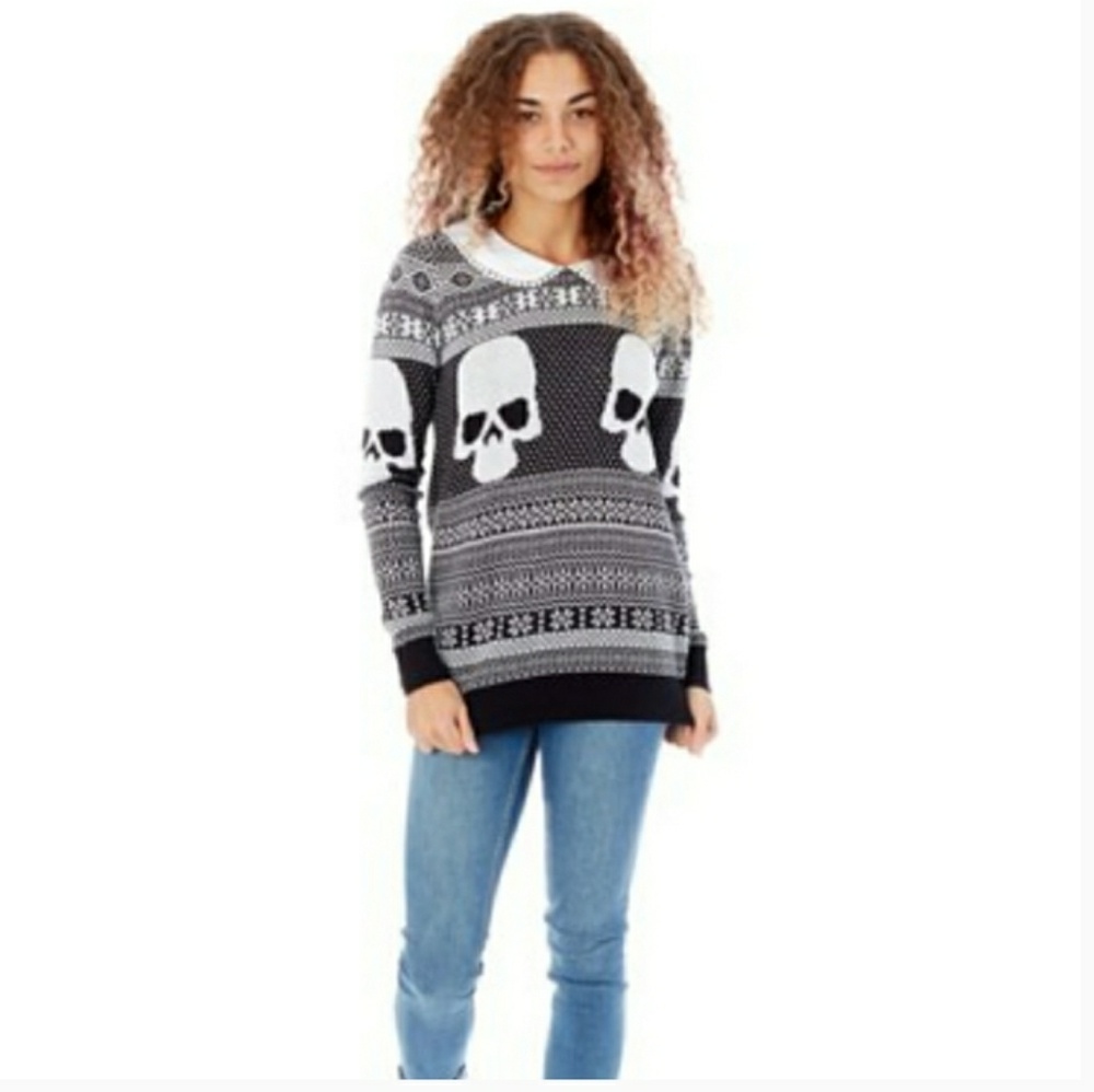 CHRISTMAS GIRLY SWEATER☠